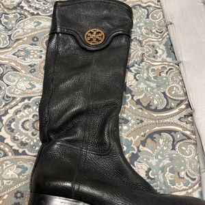 tory burch boots
